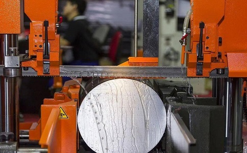 郫县立式金属带锯床切削出现跑带故障解决方法！